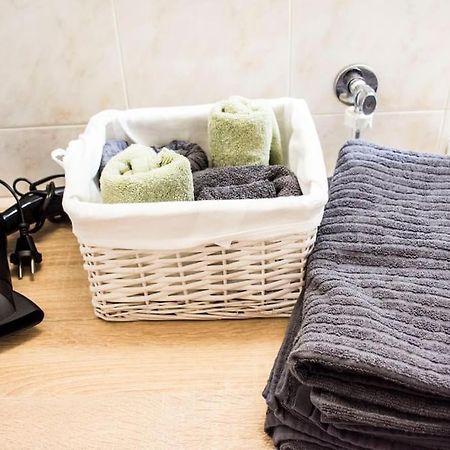 Newly Renovated-City Center Apartment Athens Ngoại thất bức ảnh