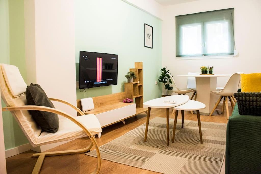 Newly Renovated-City Center Apartment Athens Ngoại thất bức ảnh