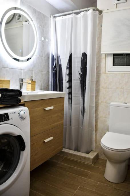 Newly Renovated-City Center Apartment Athens Ngoại thất bức ảnh